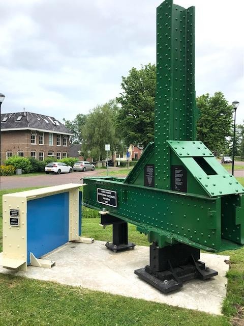 bruggenmonument zuidhorn Historische Kring Zuidhorn