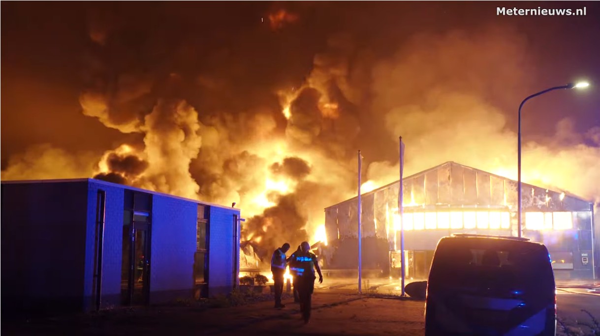 Grote brand Recyclingbedrijf Hummel Leek