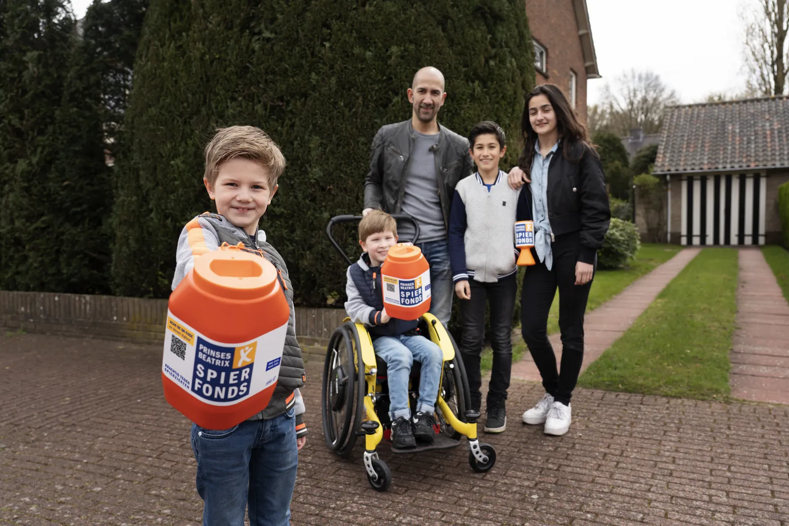 Collecte Spierfonds Familie-Kuijs-collecteert-met-de-hele-familie