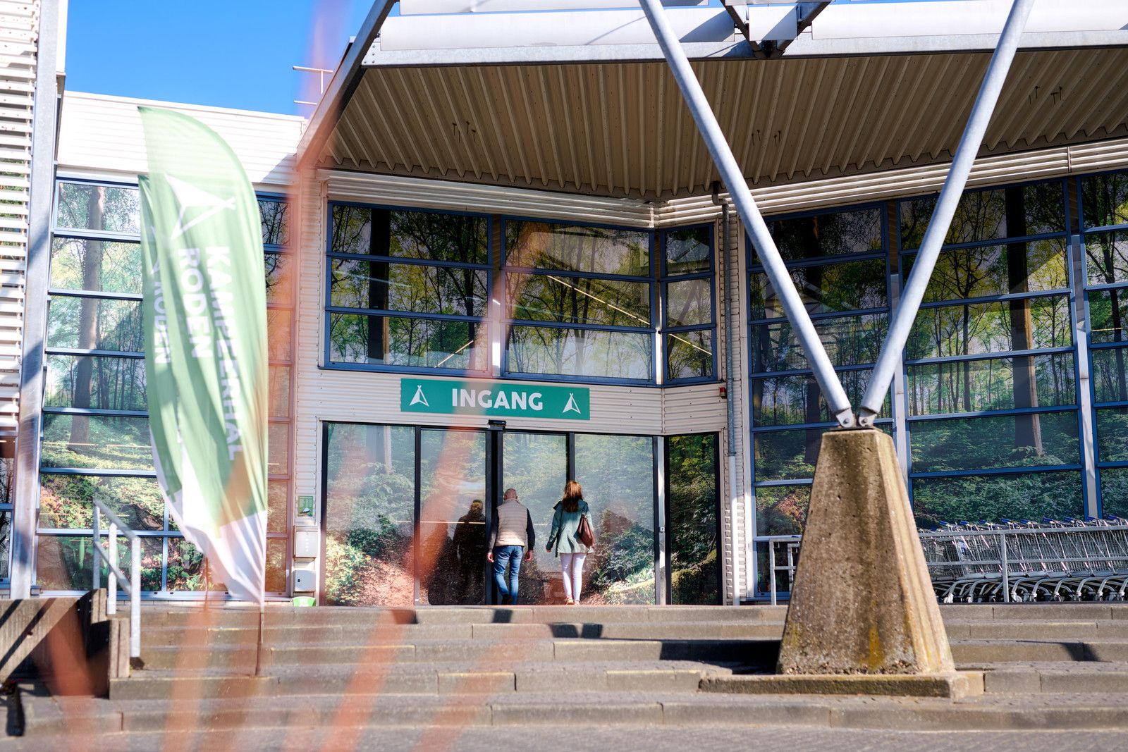 Kampeerhal Roden koopt eigen pand en maakt ruimte voor verdere groei